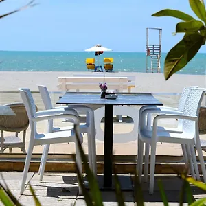 Andi 3* Durrës