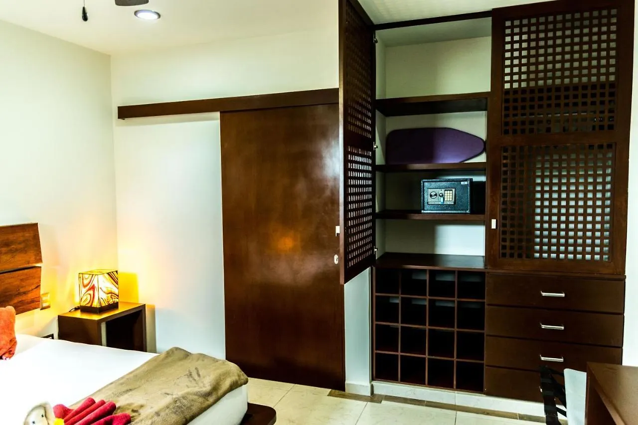 *****  Casa Ticul Hotel Boutique - 5Th Ave (Adults Only) Playa del Carmen Mexiko